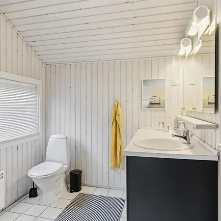 Ajvi - 900m From The Sea In Sealand By Interhome *